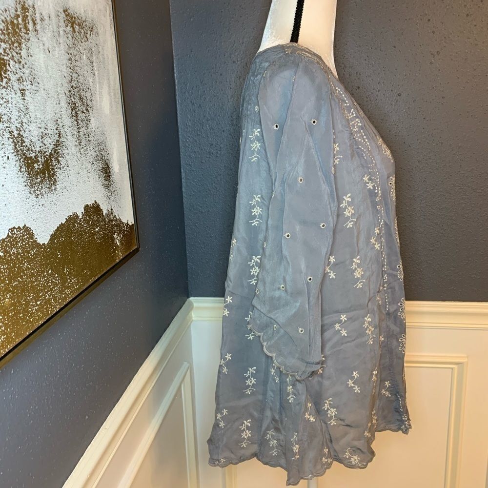 Johnny Was Ridden Embroidered Scallop Trim Blouse - Picture 6 of 8